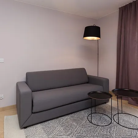 Hello Halicka 5 Hotel apartamentowy 3*