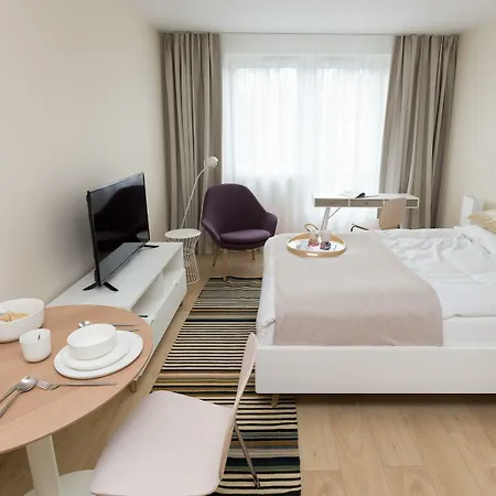 Hello Halicka 5 3* Cracovia